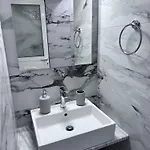 Apartman Sevilia Qeparo