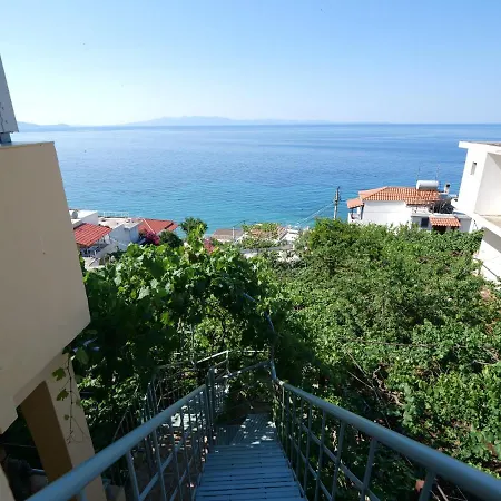 Apartment Sevilia Qeparo