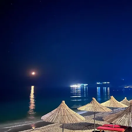 Apartment Sevilia Qeparo