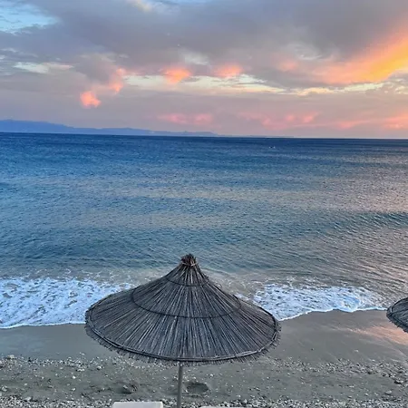 Sevilia Apartment Qeparo