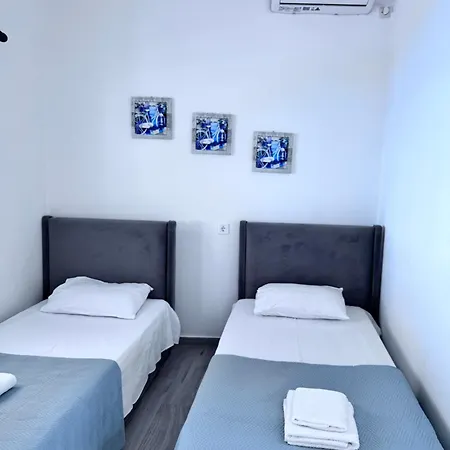 Sevilia Apartment Qeparo